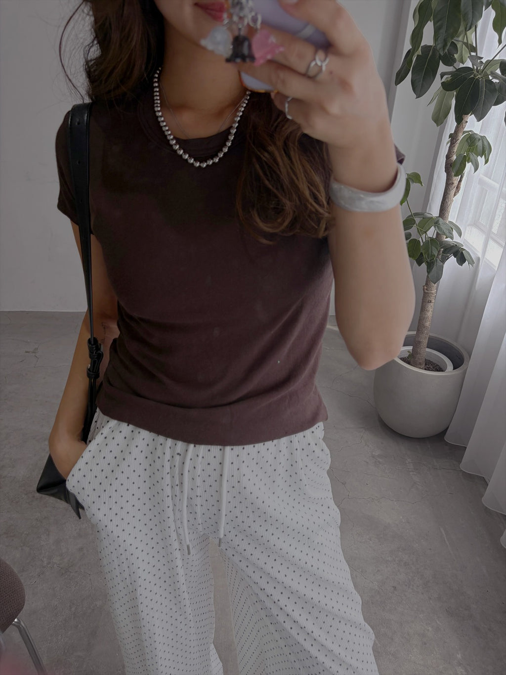 バックロゴTシャツ